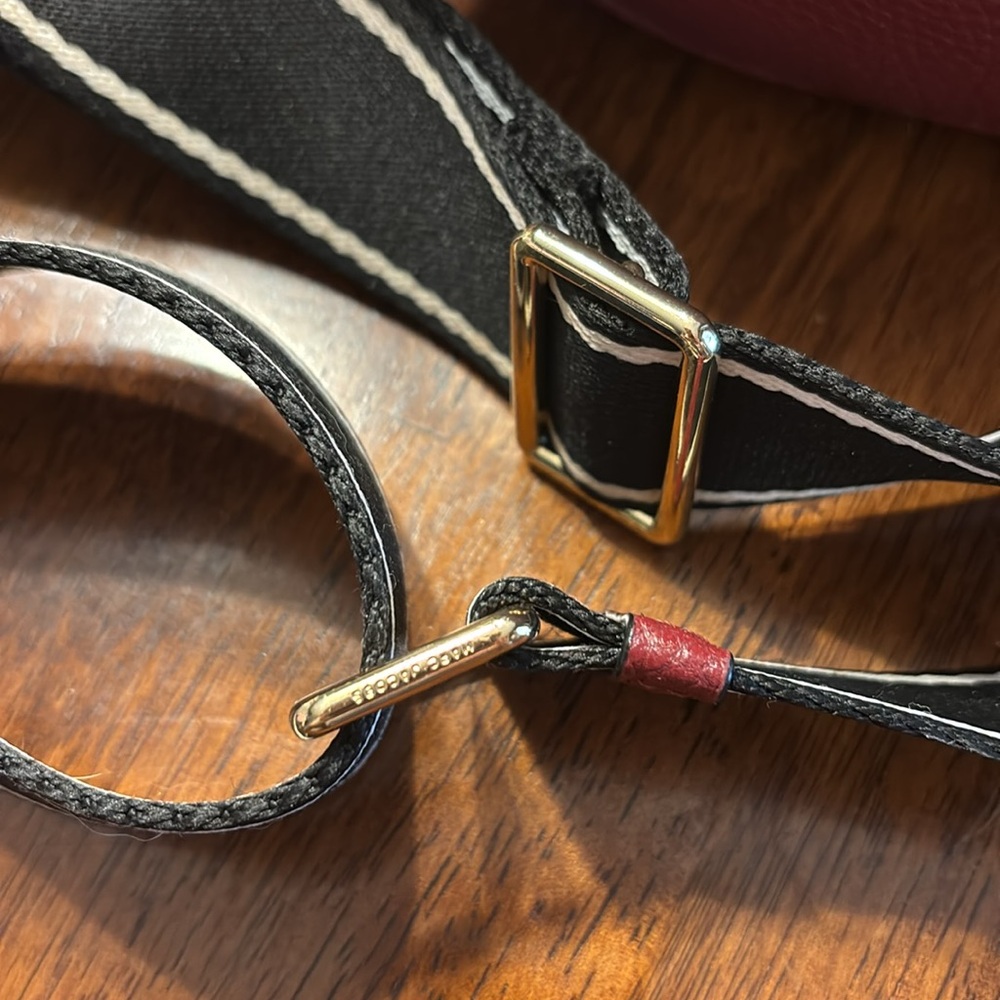 Marc Jacobs Burgundy Crossbody Bag - Picture 5 of 9